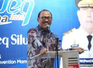 Gubernur Sulbar Suhardi Duka