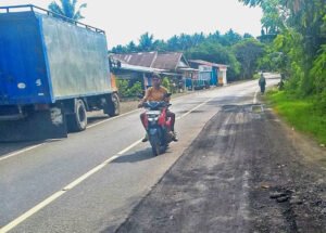 Jalan Trans Sulawesi Karossa–Sarjo Dalam Perbaikan
