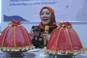 Wakil Ketua DPRD Sulbar Suraidah Suhardi